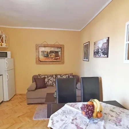 Sunny Break Apartment