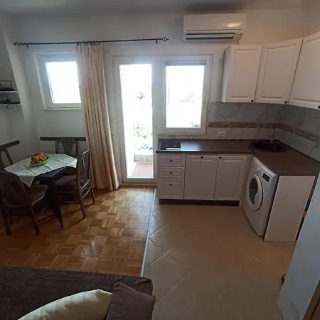 Sunny Break Apartment