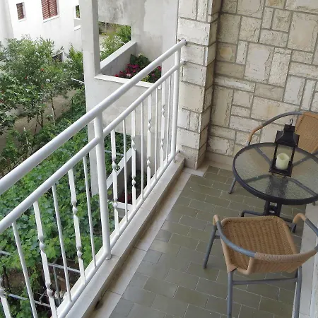 Sunny Break Apartment